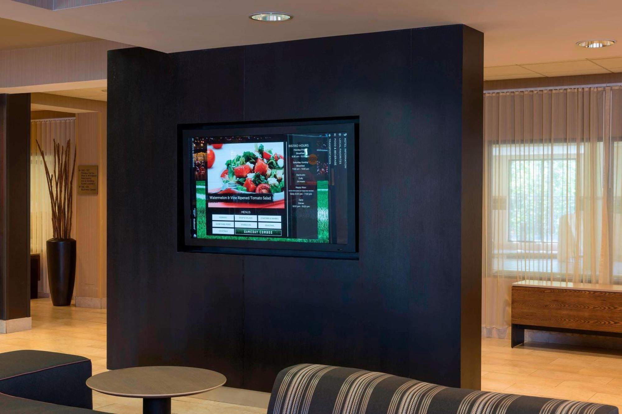 Courtyard By Marriott Traverse City Extérieur photo