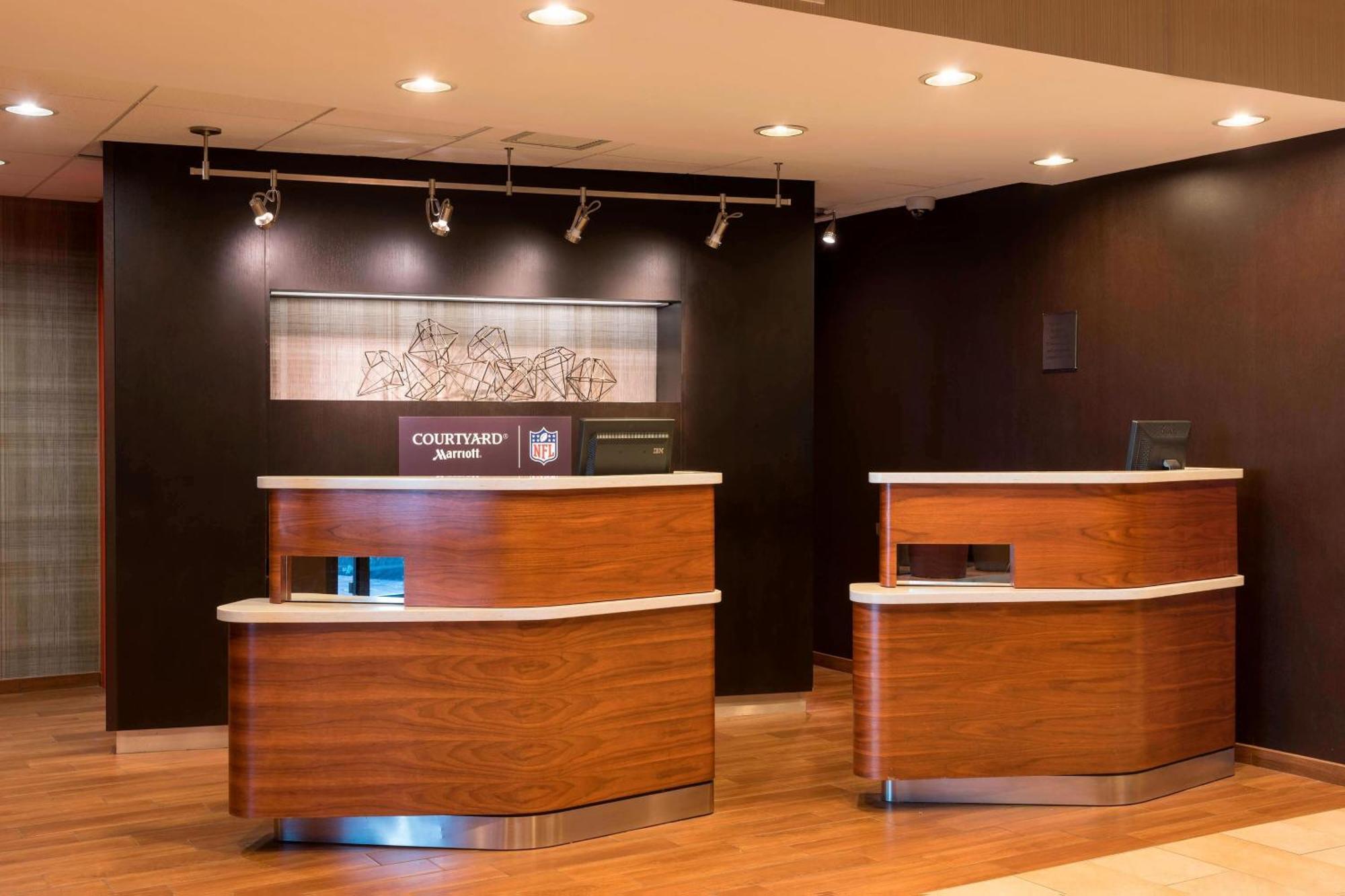 Courtyard By Marriott Traverse City Extérieur photo